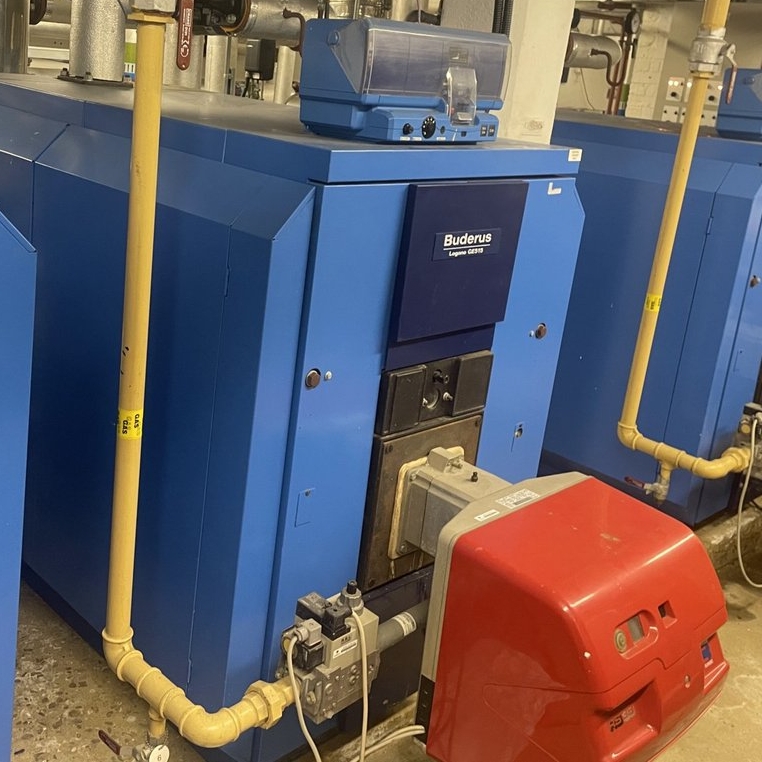 Engineer on commercial site